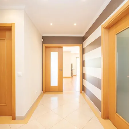 Sao Pedro Do Estoril By Hosty Appartamento Parede