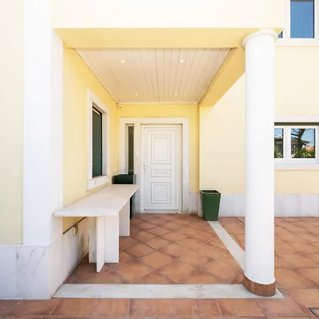 Sao Pedro Do Estoril By Hosty