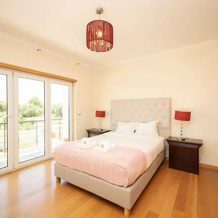 Sao Pedro Do Estoril By Hosty *