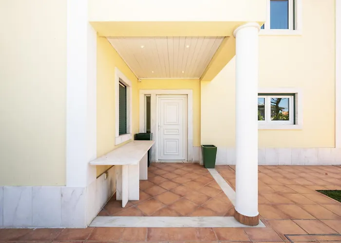 Sao Pedro Do Estoril By Hosty